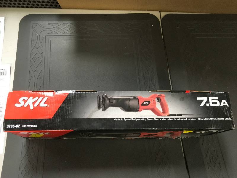 Skil 7.5 Amp Variable Speed Reciprocating Saw in working conditions