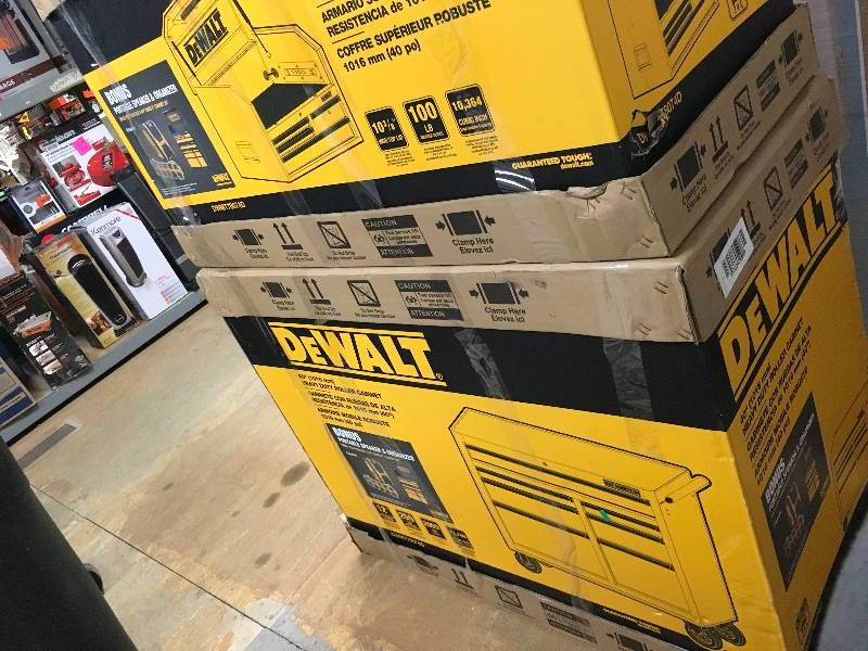 DEWALT 40 in. 11-Drawer Rolling Bottom Tool Cabinet and Top Tool Chest Combo, Black open box never used