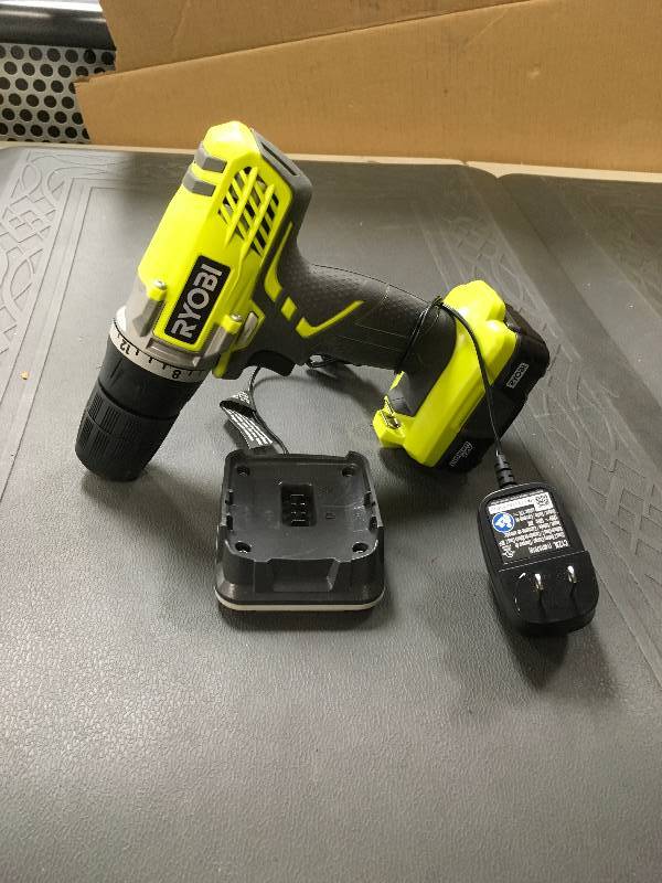 lot 14 image: Ryobi 12 Volt Drill Driver in  working conditions