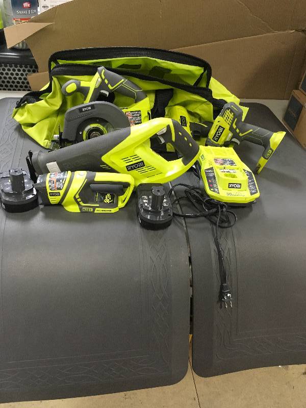 lot 17 image: Ryobi One  18 Volt 6 Piece Kit in  working conditions