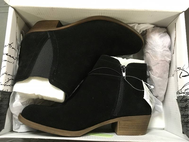 lot 56 image: Womens Kensie Garry Bootie open box never used