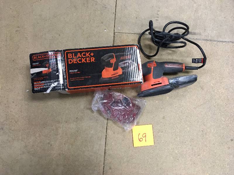 lot 69 image: Black & Decker Mouse Detail Sander in working conditions