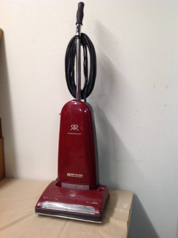 lot 6 image: Riccar Commercial Vacuum - 8925