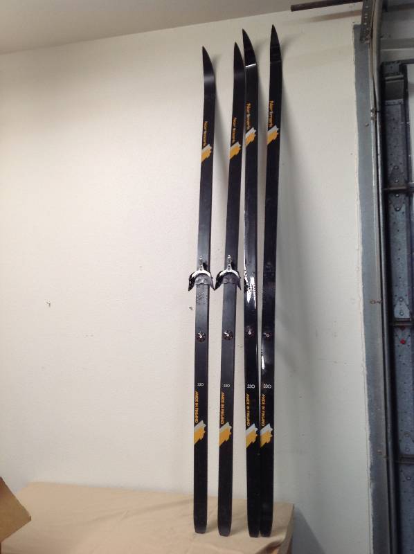 lot 16 image: Normark Skis - Two Pair