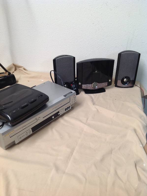 lot 70 image: RadioCD Player with two Speakers, CDDVD Player and a VCR Rewinder