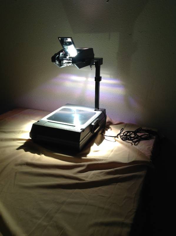 lot 83 image: 3M Projector