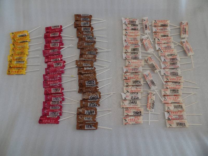 lot 8 image: B-B-Bats Taffy