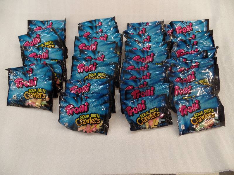 lot 20 image: Trolli Sour Brite Crawlers 2oz Pouches