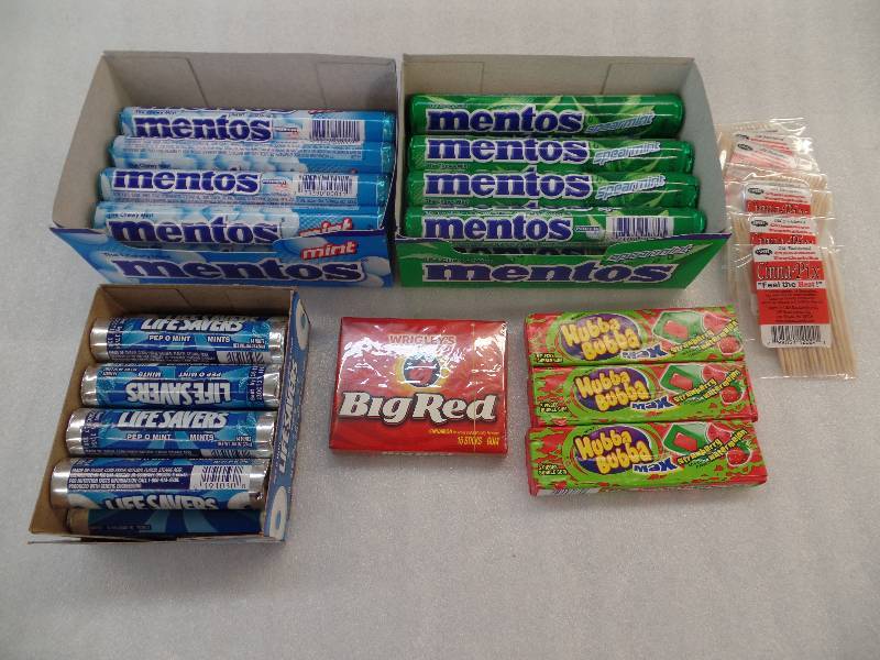 lot 23 image: Mints & Gum