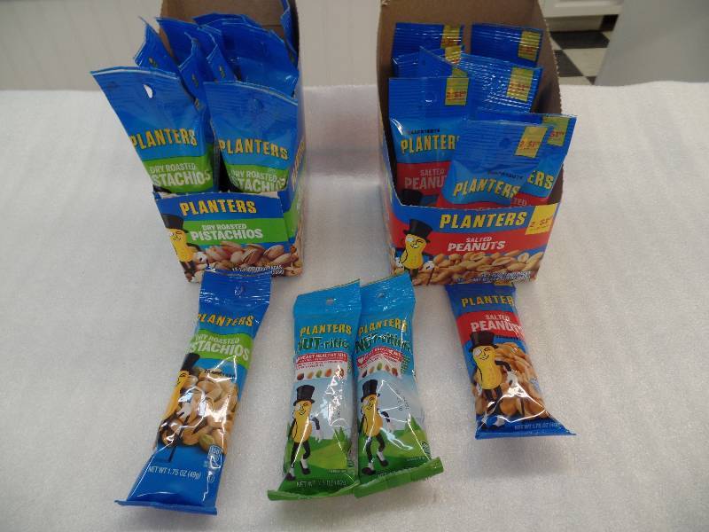 lot 26 image: Planters Nuts