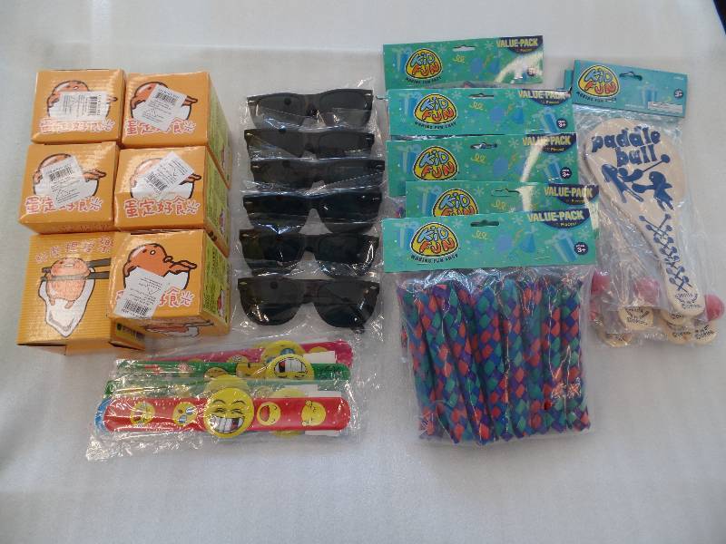lot 35 image: Toys