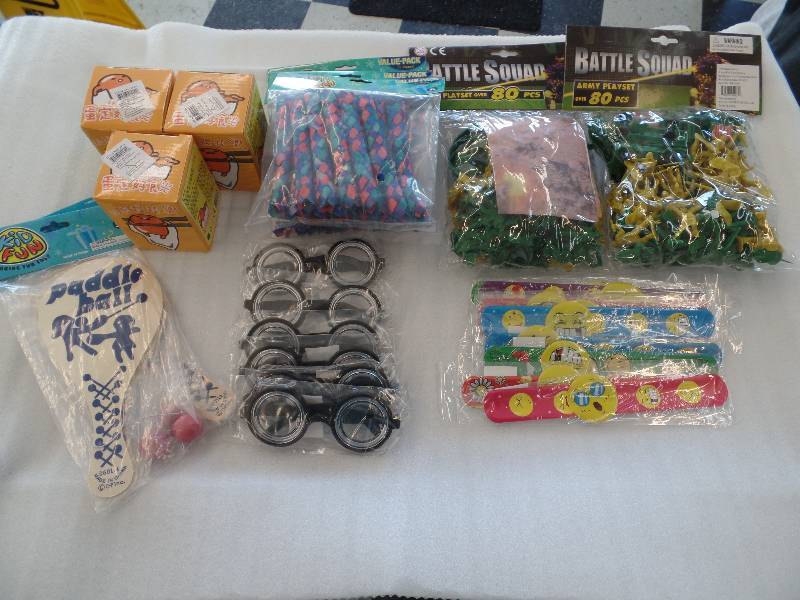 lot 37 image: Toys