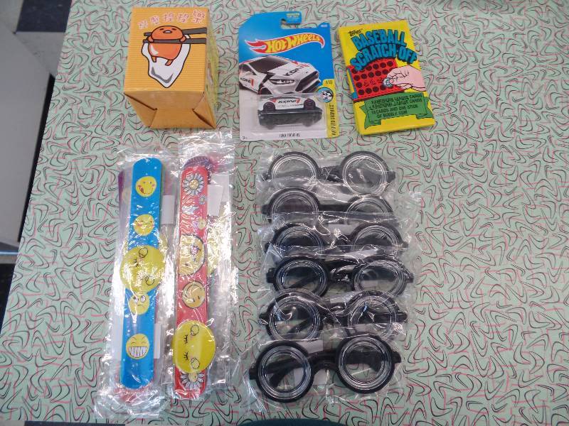 lot 38 image: Toys