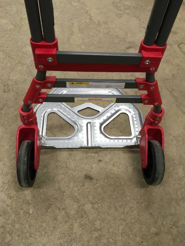 lot 9 image: Milwaukee Foldable Dolly