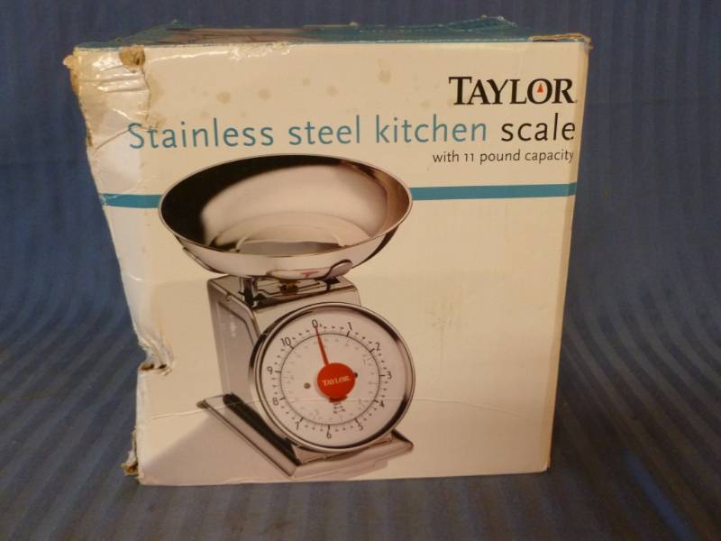 lot 10 image: Kitchen Scale