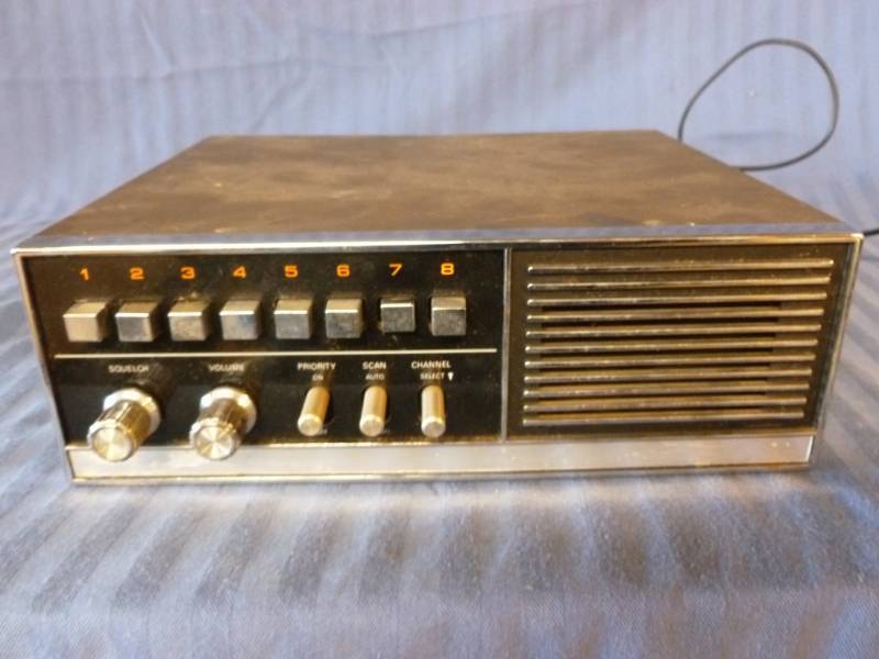 lot 49 image: Vintage Electronics