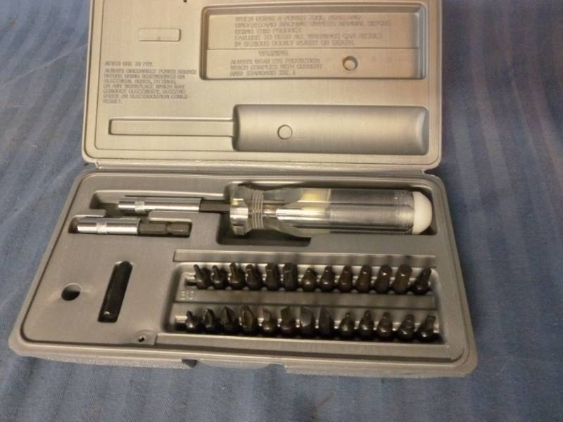 lot 61 image: Tool Set