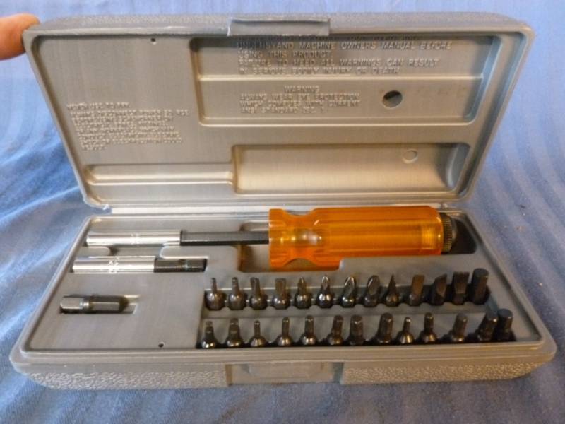 lot 63 image: Tool Set