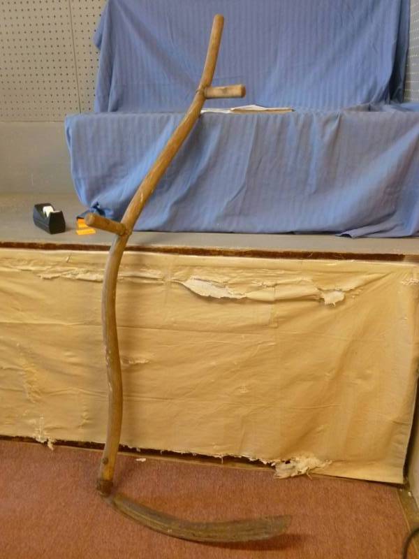 lot 75 image: Antique Scythe