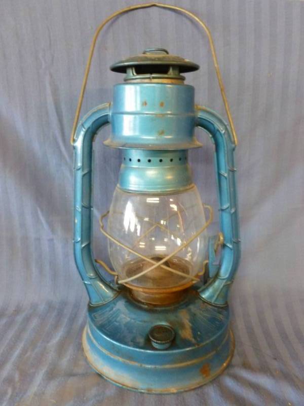 lot 84 image: Vintage Dietz