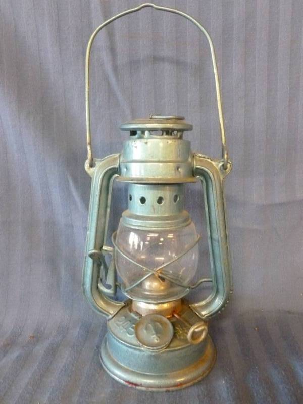 lot 86 image: Barn Lantern