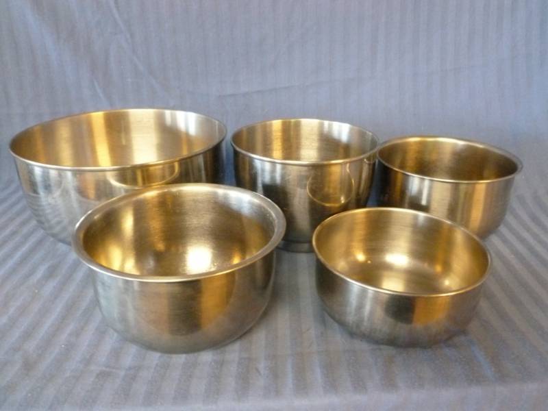 lot 96 image: Stainless Steel Bowl Set
