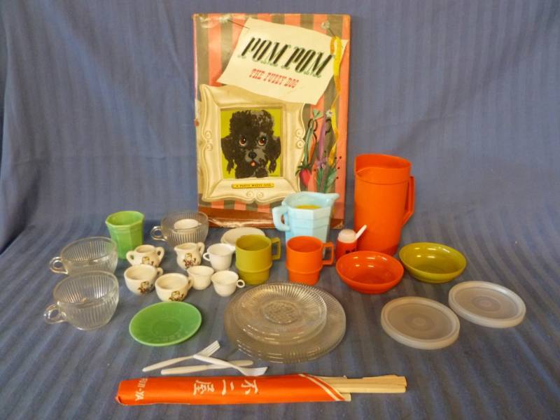 lot 99 image: Vintage Doll House Dishes