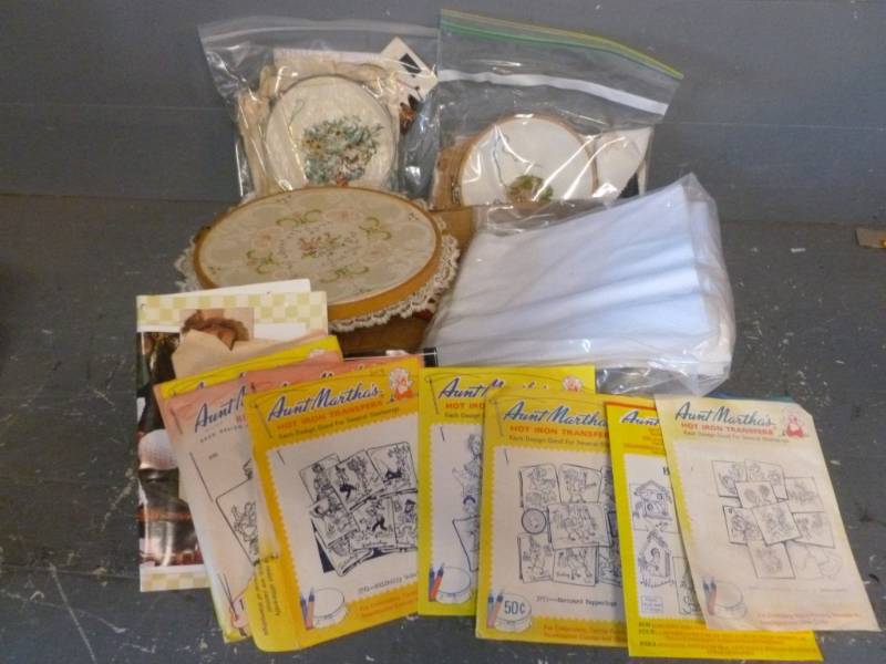 lot 154 image: Craft Items