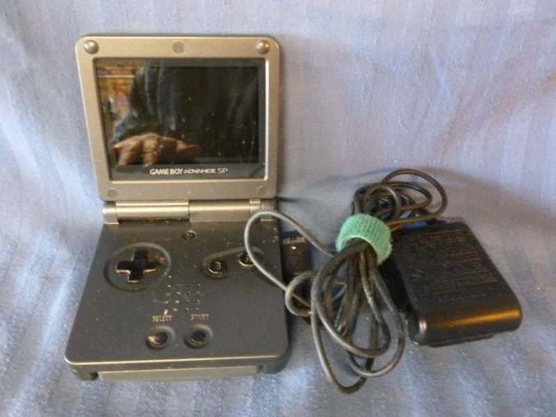 lot 163 image: Nintendo Gameboy Advance