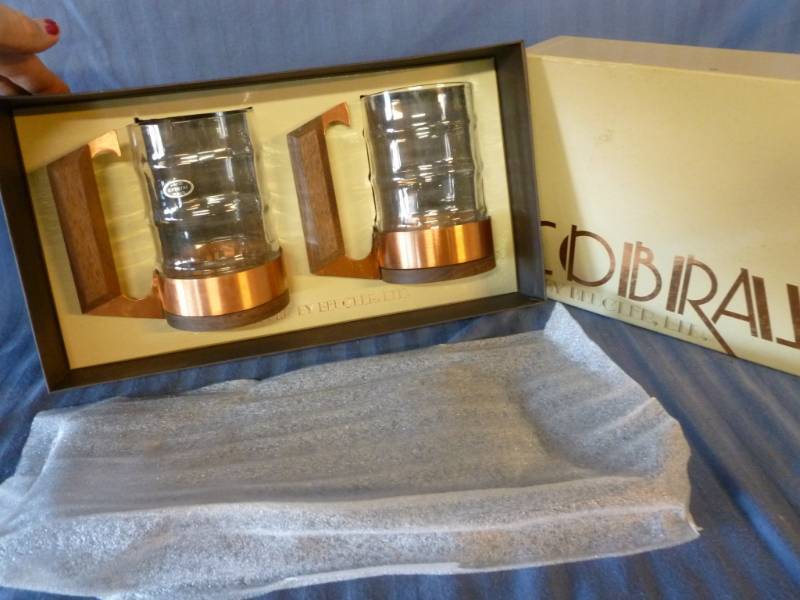 lot 173 image: Glass Set