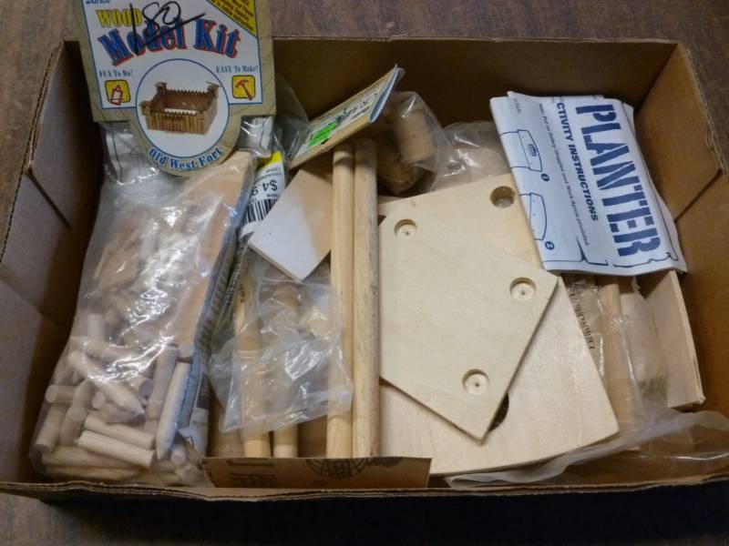 lot 195 image: Wooden Model Kits
