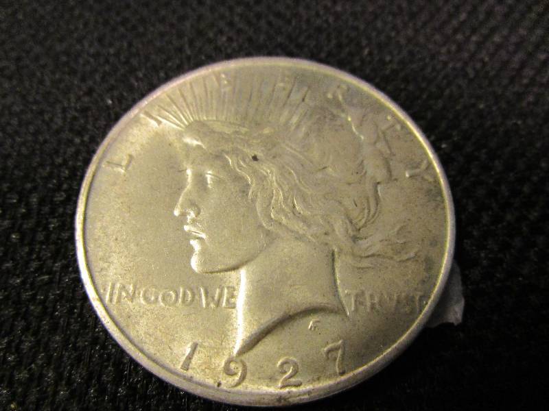 lot 25 image: 1927 D Peace Dollar