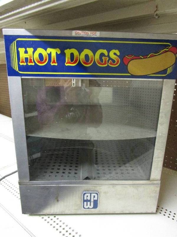 lot 73 image: Hot Dog Warmer