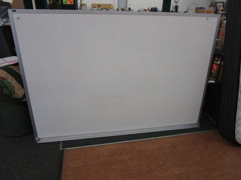 lot 89 image: Big White Board 4x6 feet