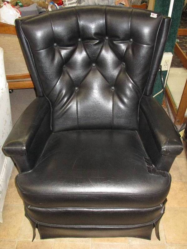 lot 91 image: Black Lazyboy ReclinerRocker