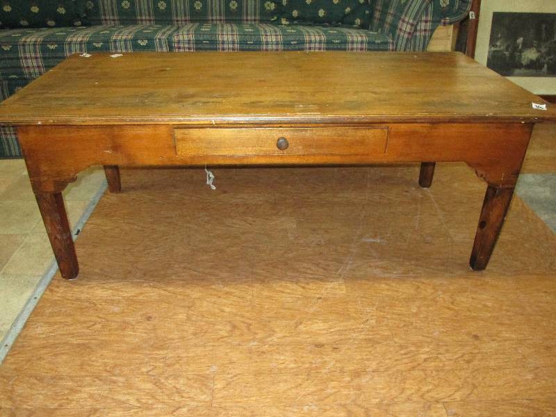 lot 94 image: Pine Mill Farm Coffee Table