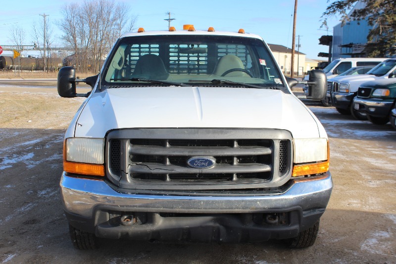 1999 Ford F350 Super Duty XL DRW - One Owner - Low Miles -