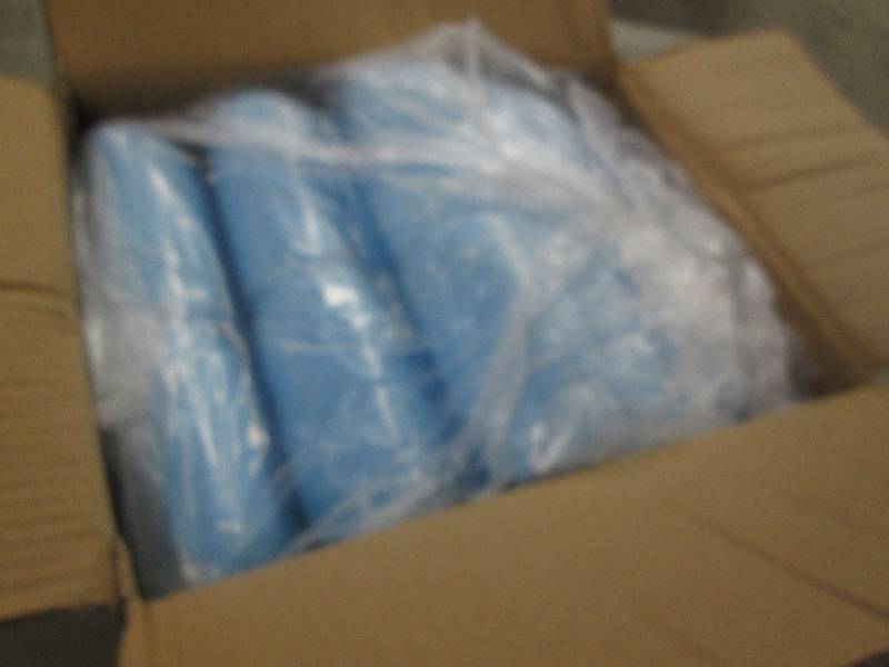 Kleenguard A10 Light Duty Shoe Cove...
