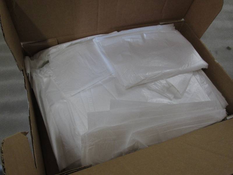 Box of 40-45 gallon Trash Can Liner...