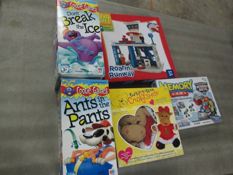 Lot of 5 Toys & Games...