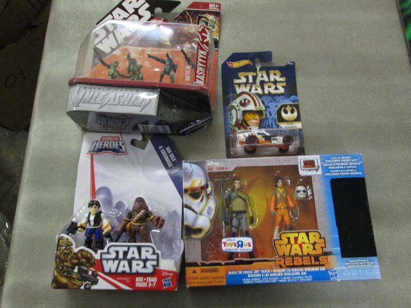 Lot of 4 Star Wars Toys...