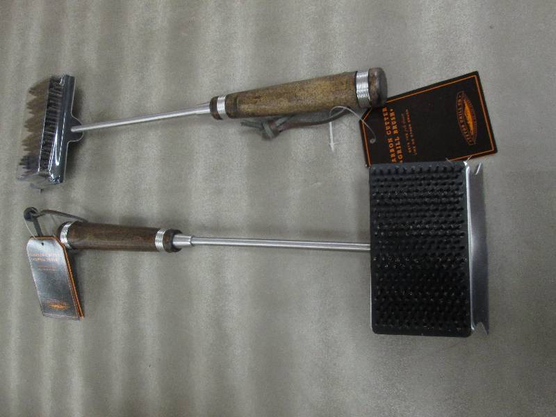 Lot of 2 Teton Grills Cabin Grill B...