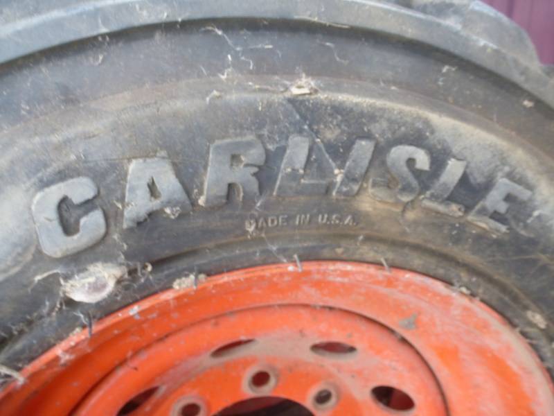 lot 8 image: Carlisle Solid Skid Steer Tires