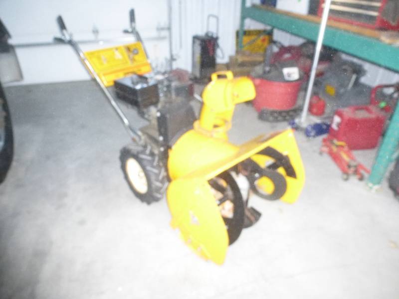 lot 12 image: MTD Snow Blower 826
