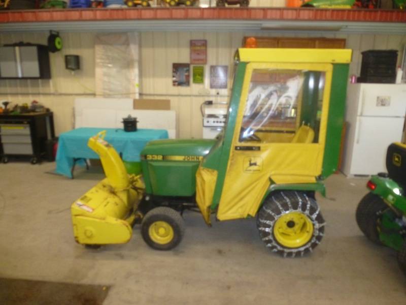 lot 2 image: John Deere 332 Diesel Tractor