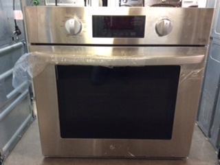 lot 19 image: LG Studio Single Wall Oven