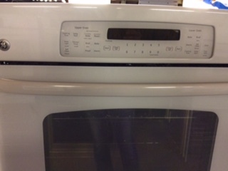 lot 20 image: GE White 30 Double Oven