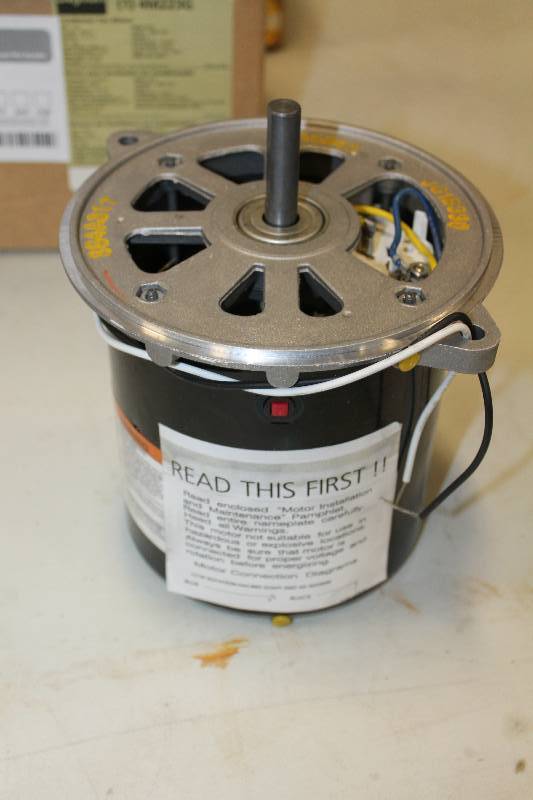 lot 30 image: Dayton Fractional HP Oil Burner Motor w Manual