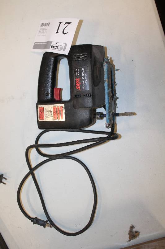 lot 21 image: Skil Variable Speed Jigsaw
