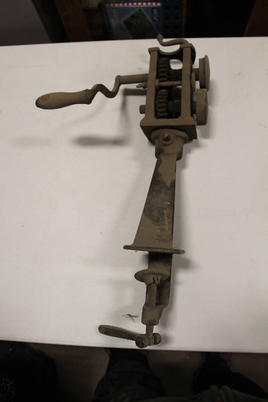 lot 6 image: Hand Flanger